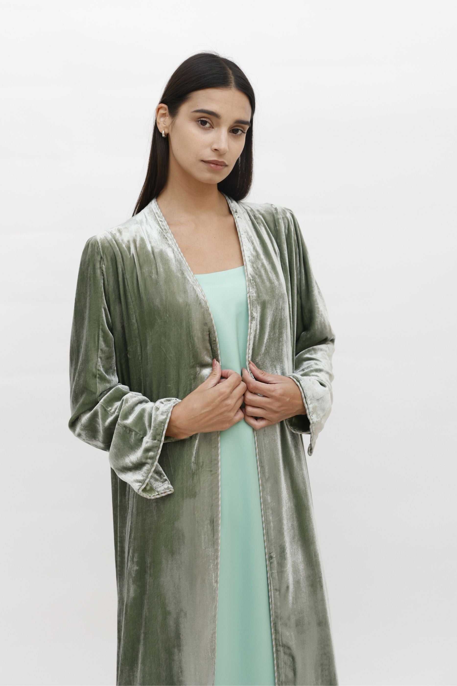 Ruwad Mint Green - Plain Velvet Minimalist Abaya Set