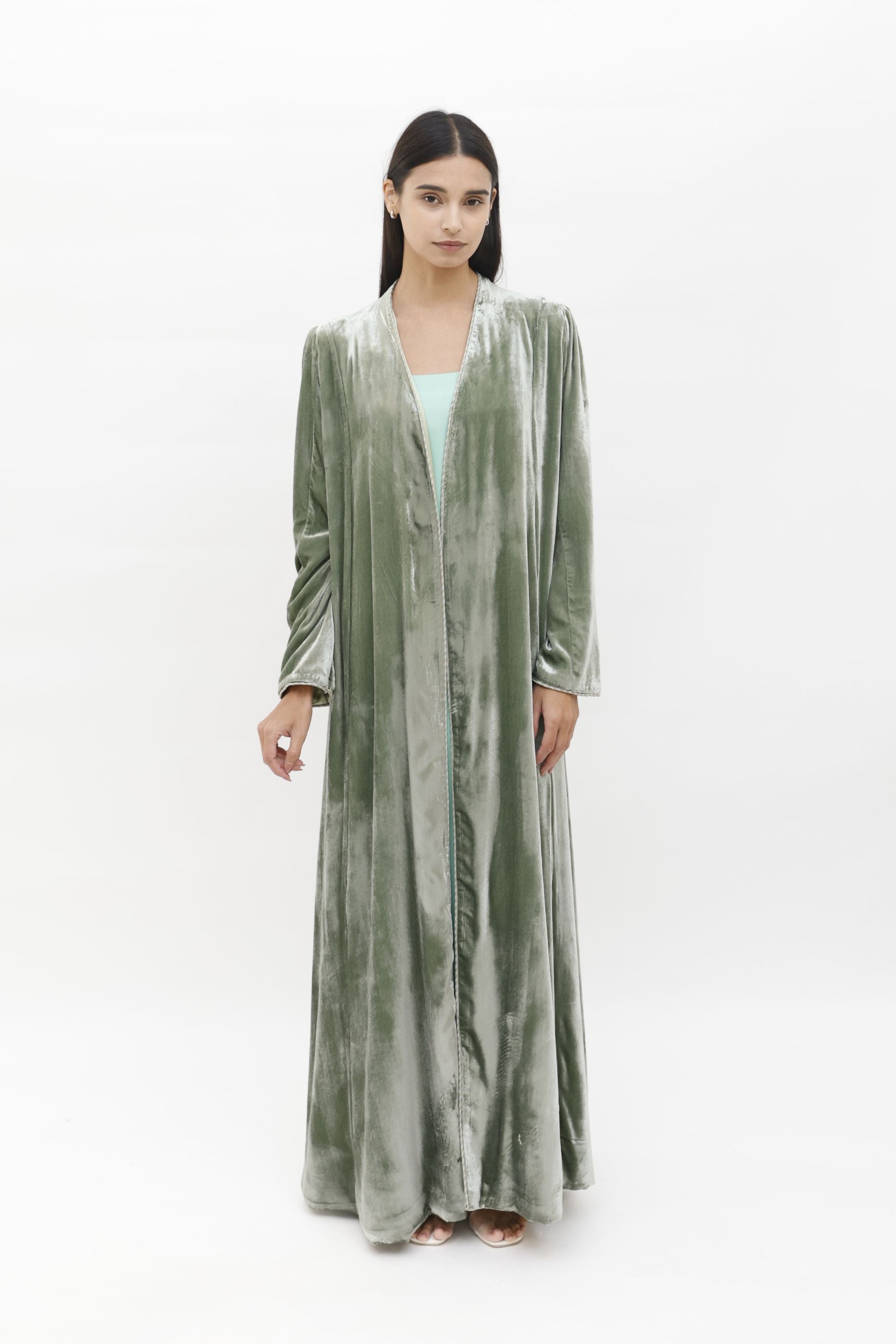 Ruwad Mint Green - Plain Velvet Minimalist Abaya Set