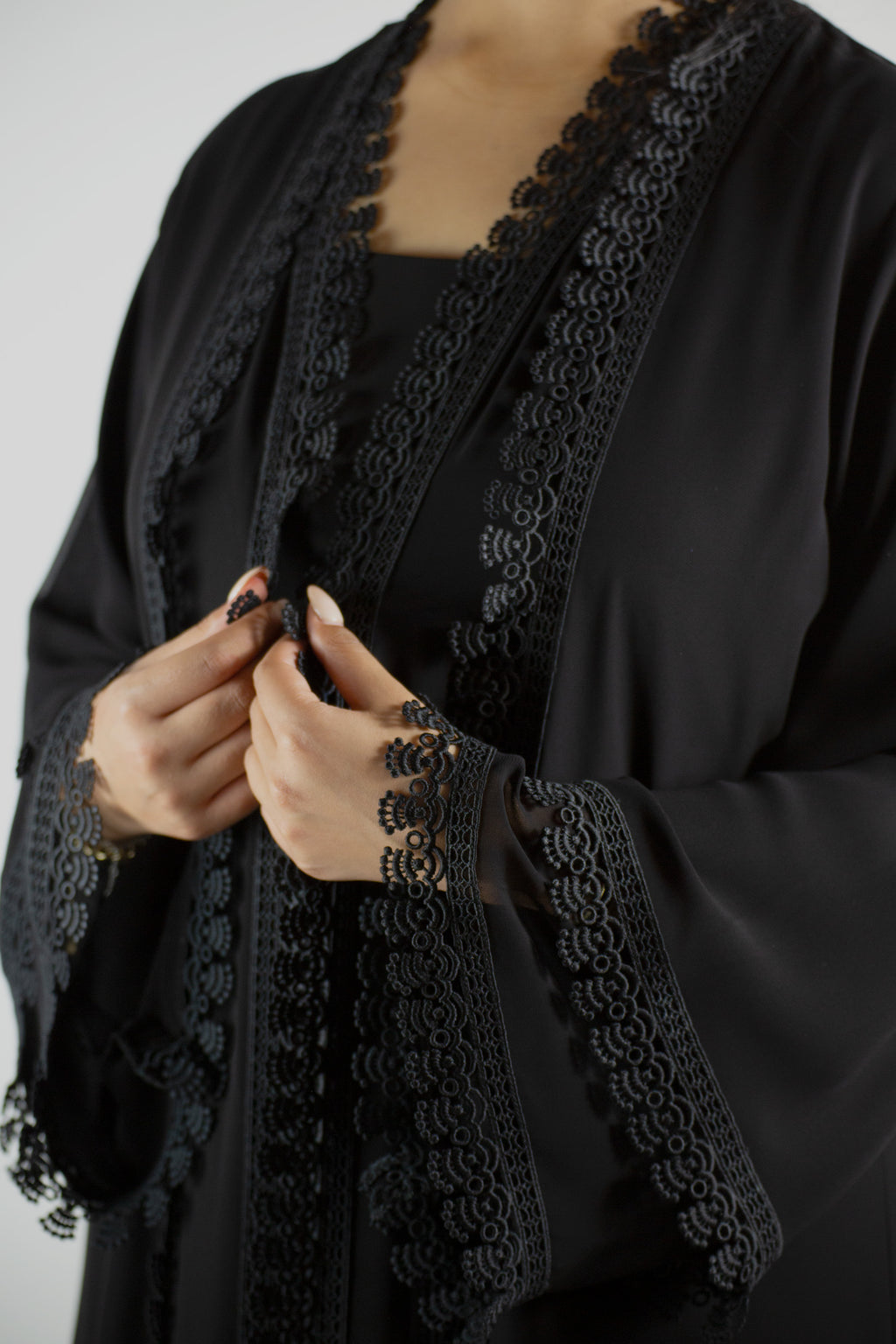 Lenah Tar Abaya Set