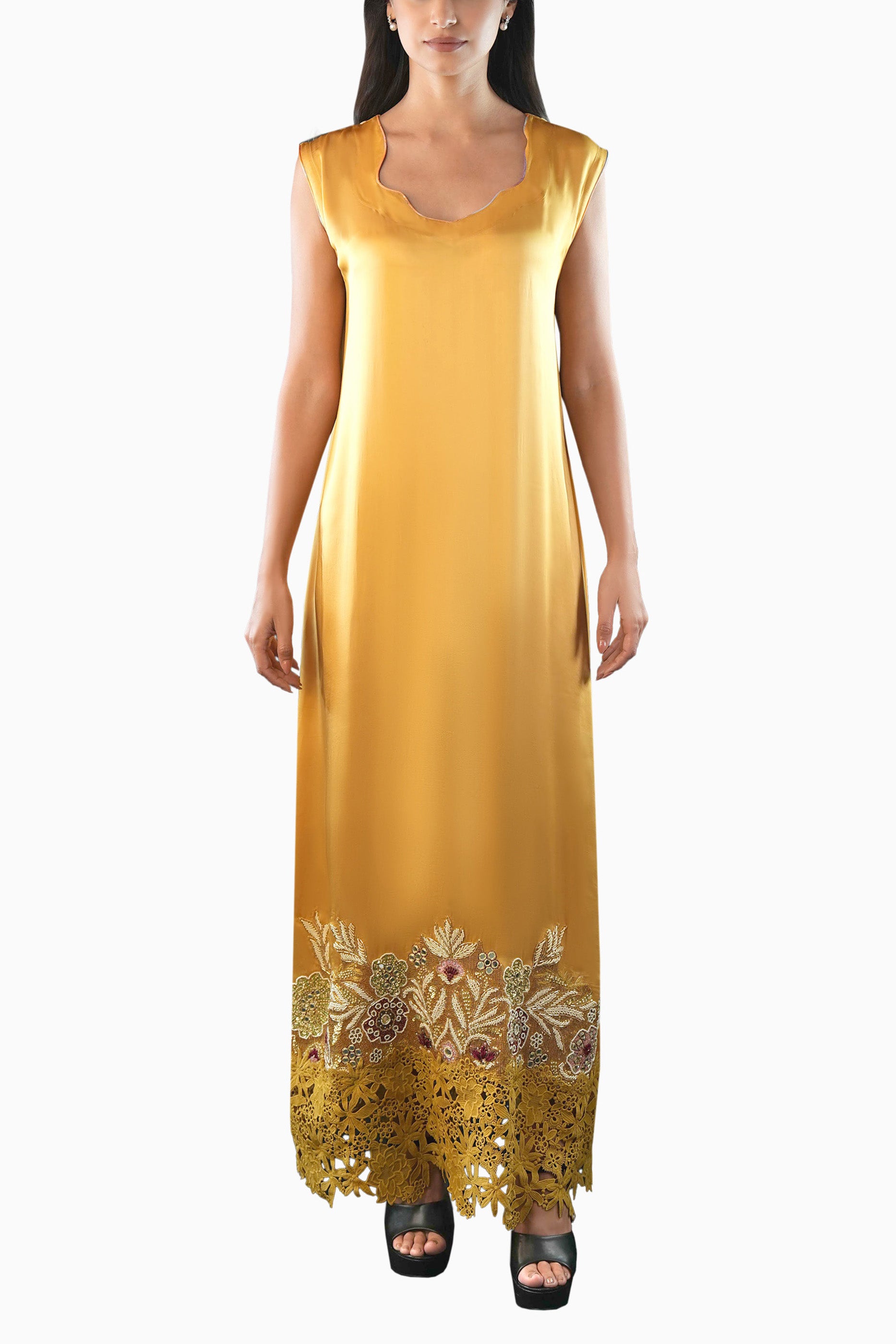 Saja Sunset- Floral Lace Embroidered Kaftan with Inner dress Set